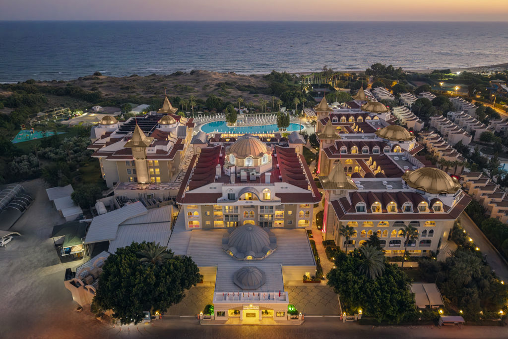 Side Star Resort