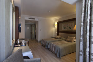 Side Star Resort