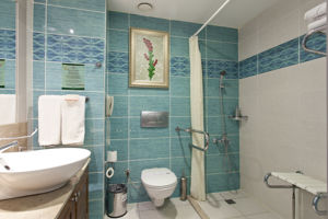 Side Star Resort