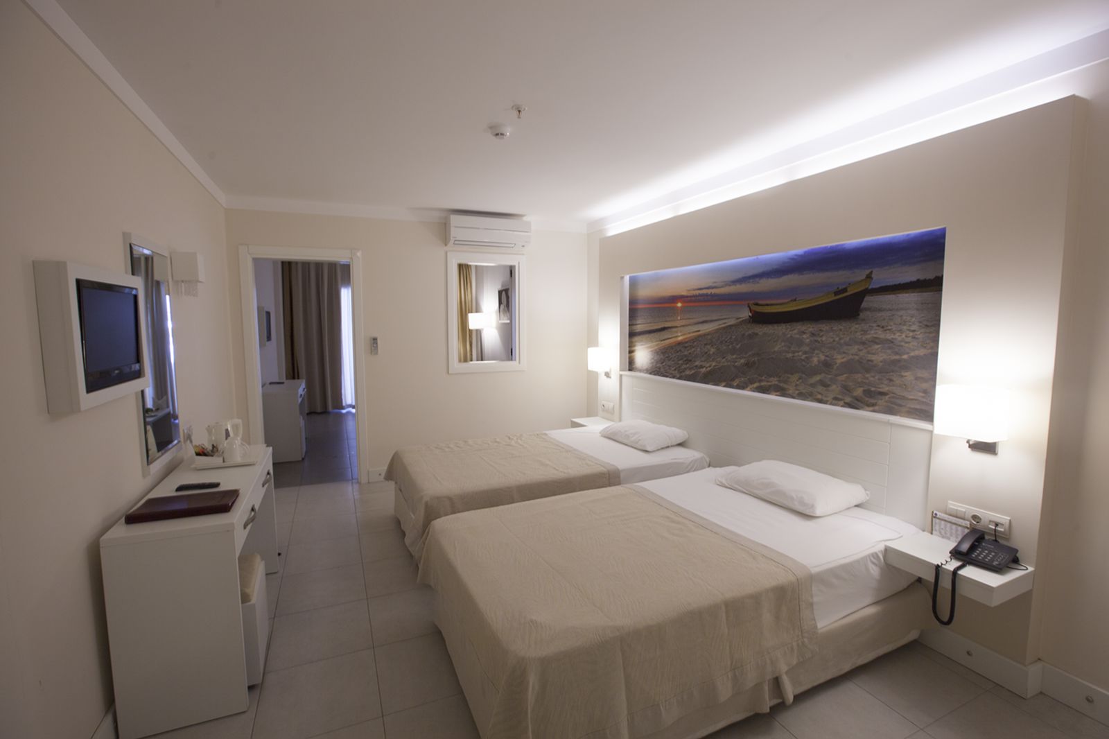 Batihan Beach Resort slide 4