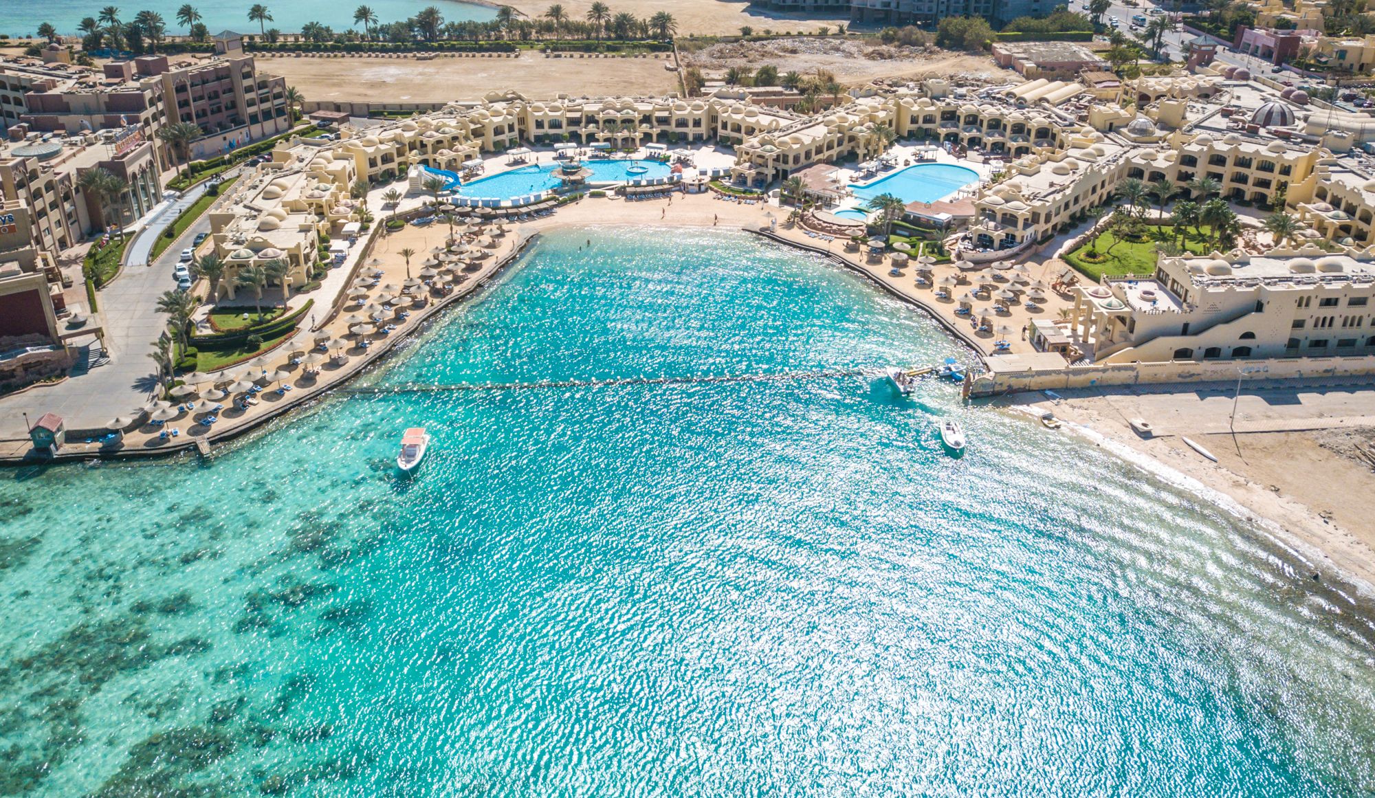 Sunny Days El Palacio