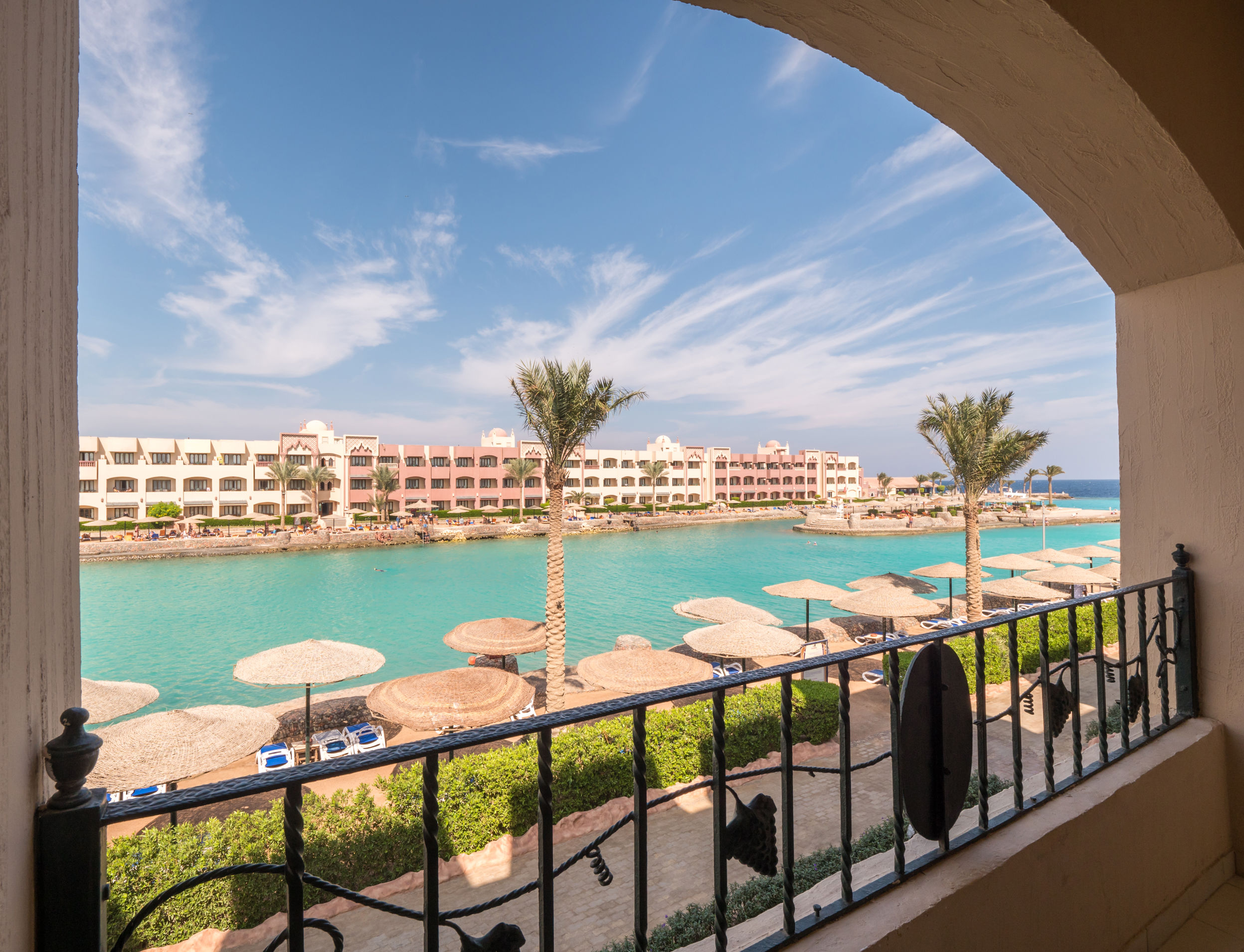 Sunny Days El Palacio