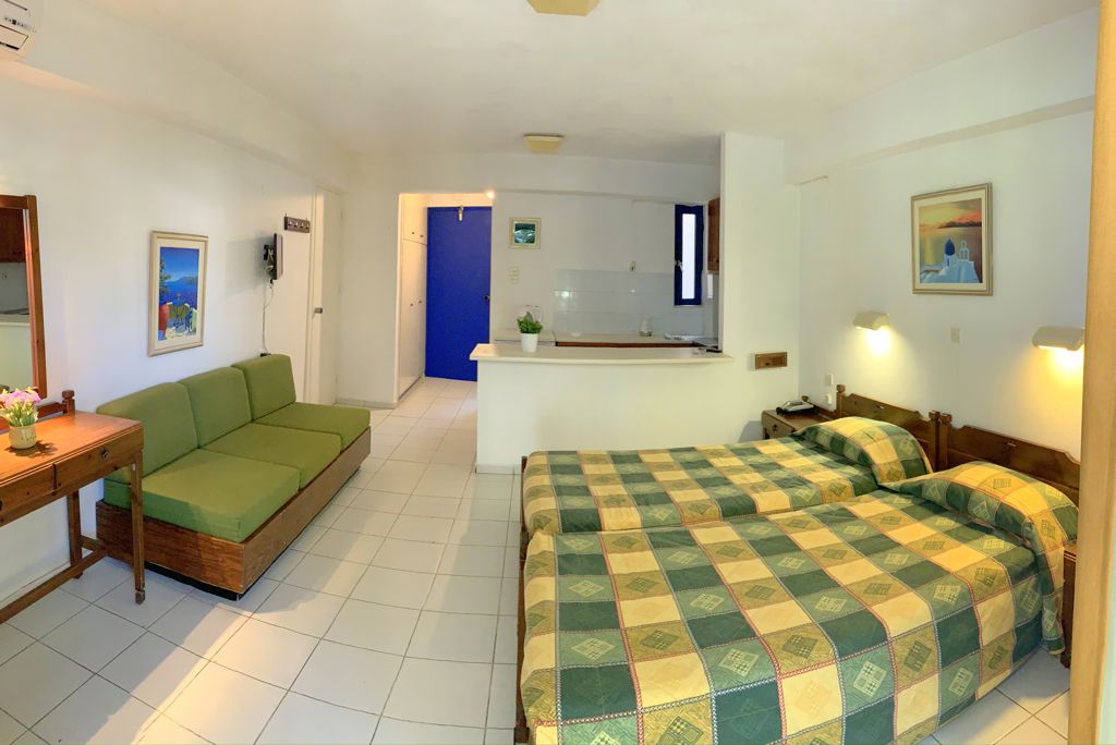 kassavetis-center-hotel-studios-apartments