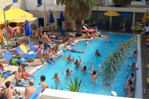 Kassavetis Center – Hotel Studios & Apartments