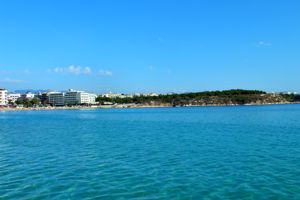 Tuntas Beach