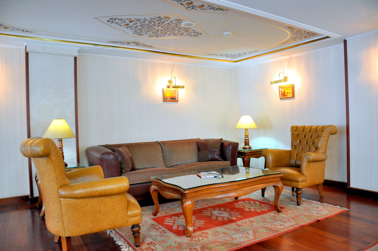 Centrum Hotel slide 5