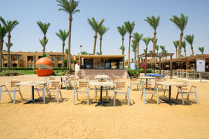 Beach bar & restaurant