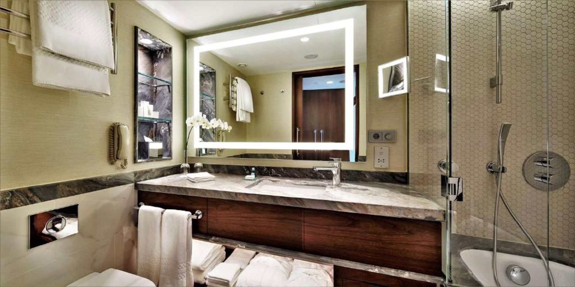Conrad Istanbul Bosphorus