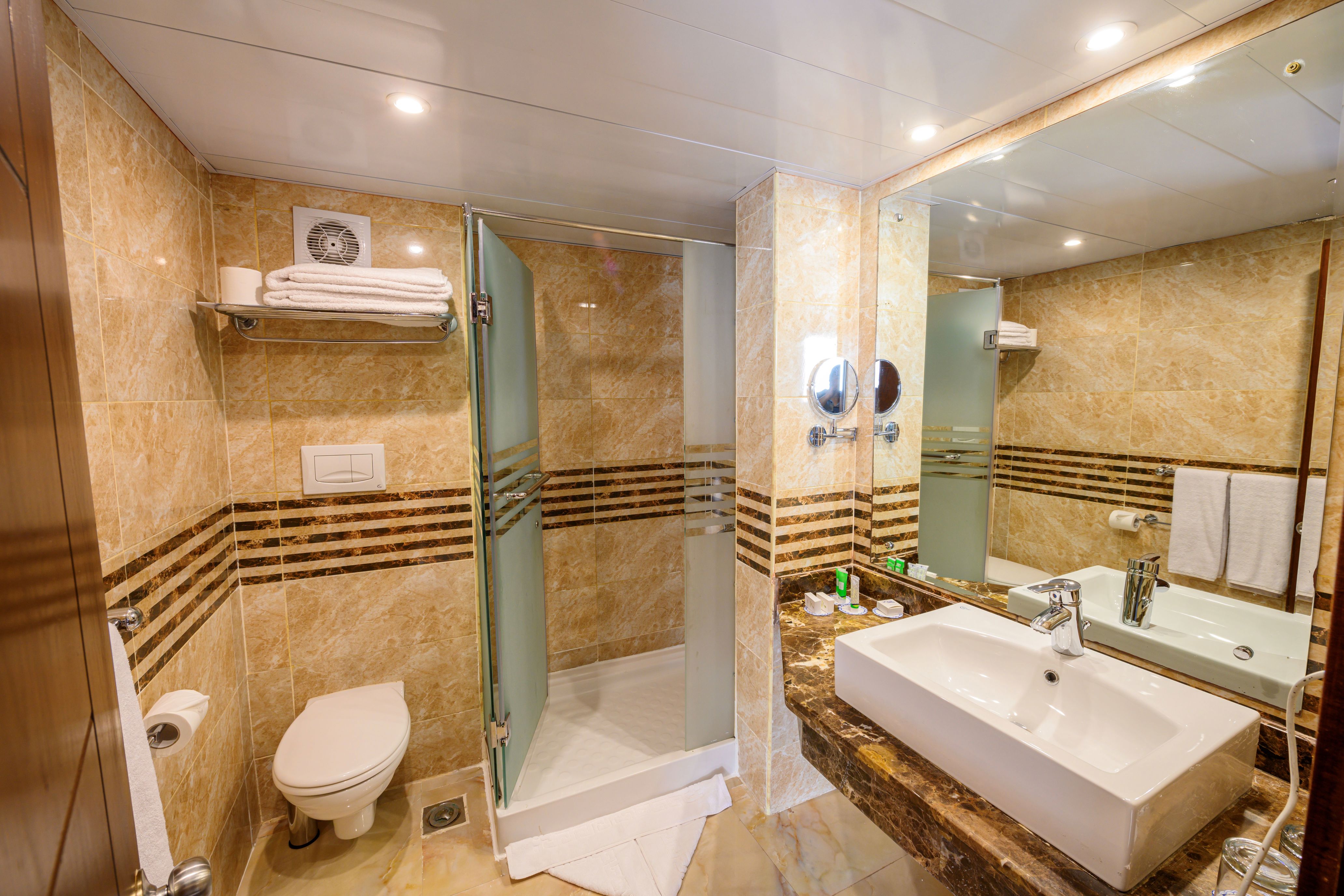 Golden Beach Resort