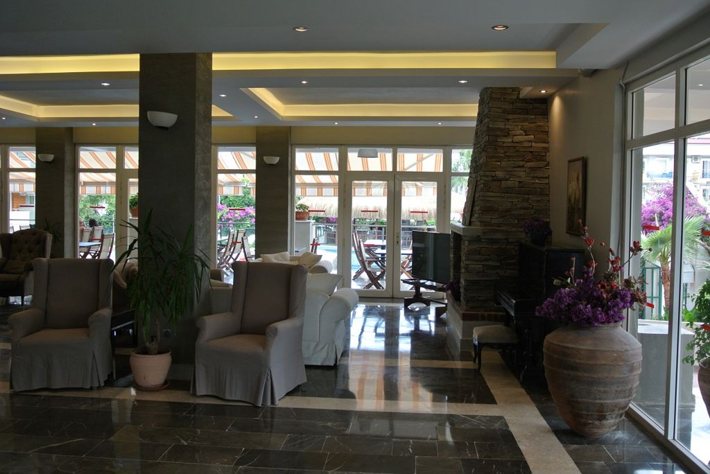 Begonville Hotel