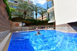 Yuvam Hotel
