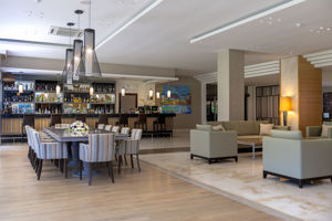 Lobby bar
