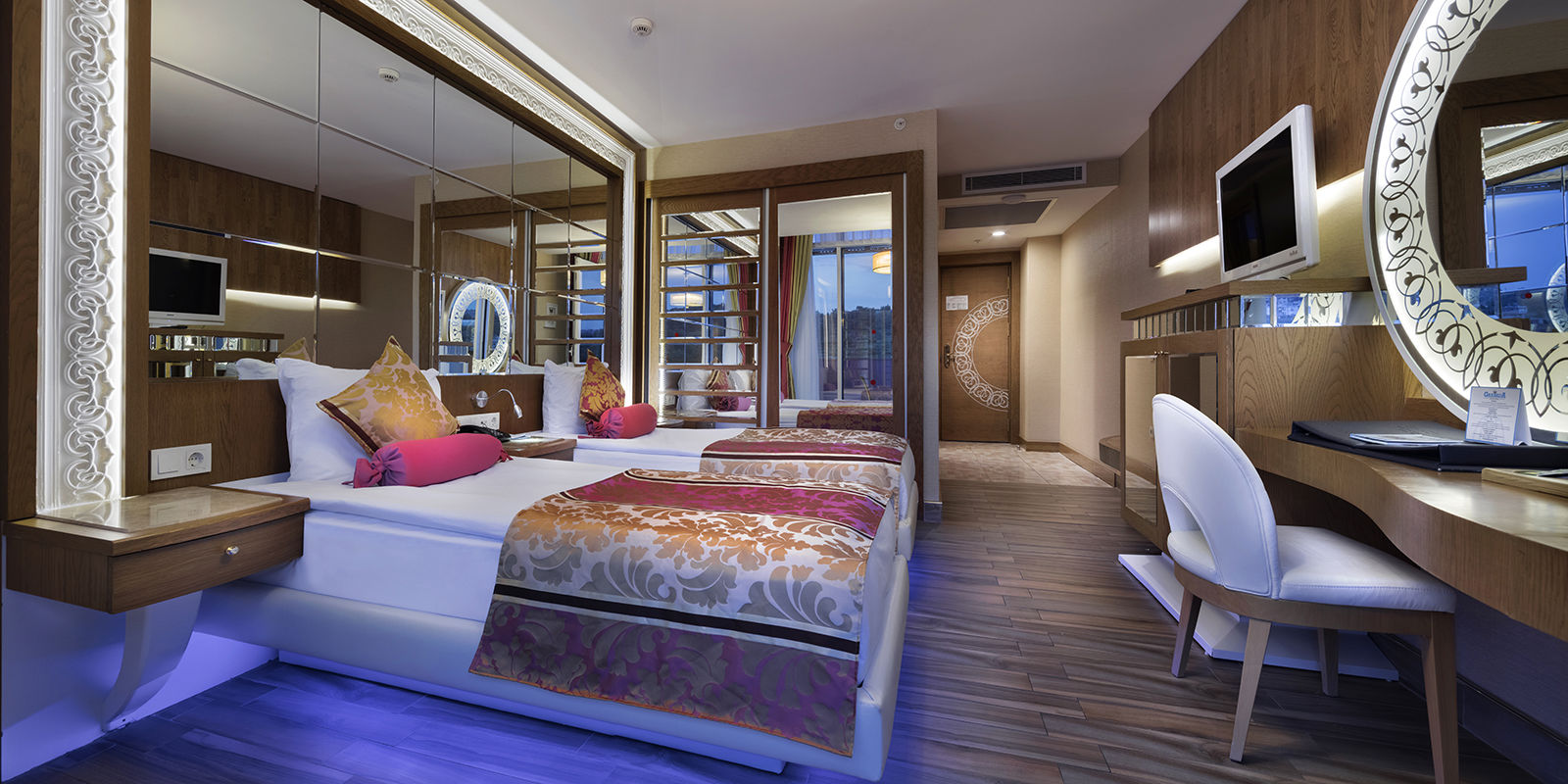 Granada Luxury Resort