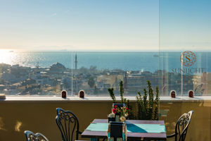 Sunlight Hotel