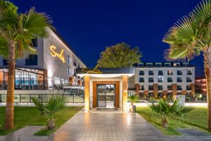 Suncity Hotel & Beach Club