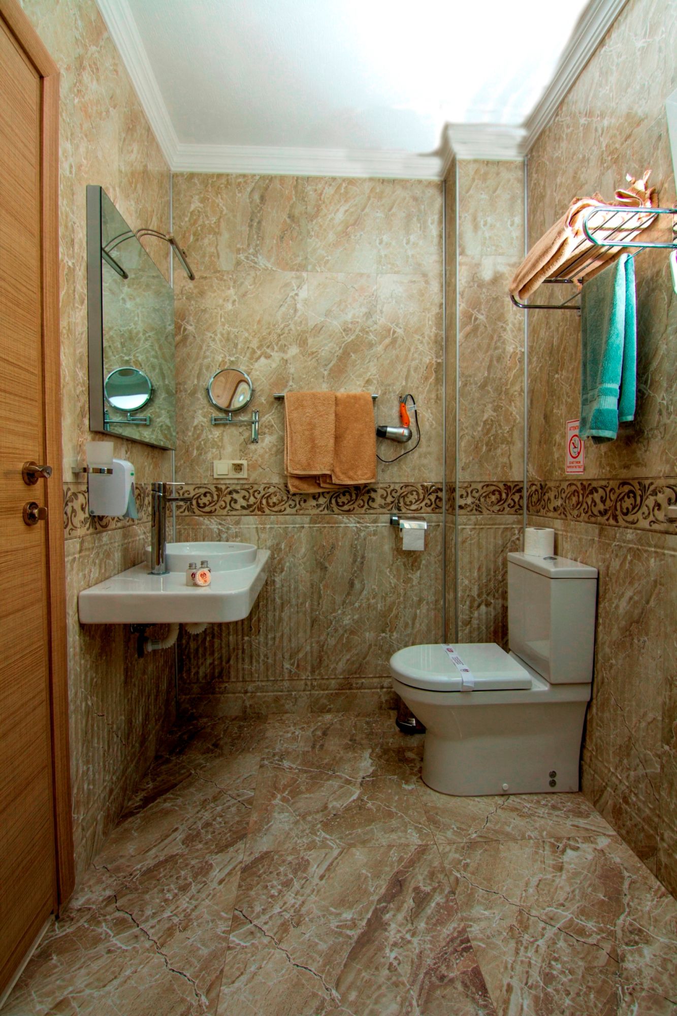 Basar Hotel