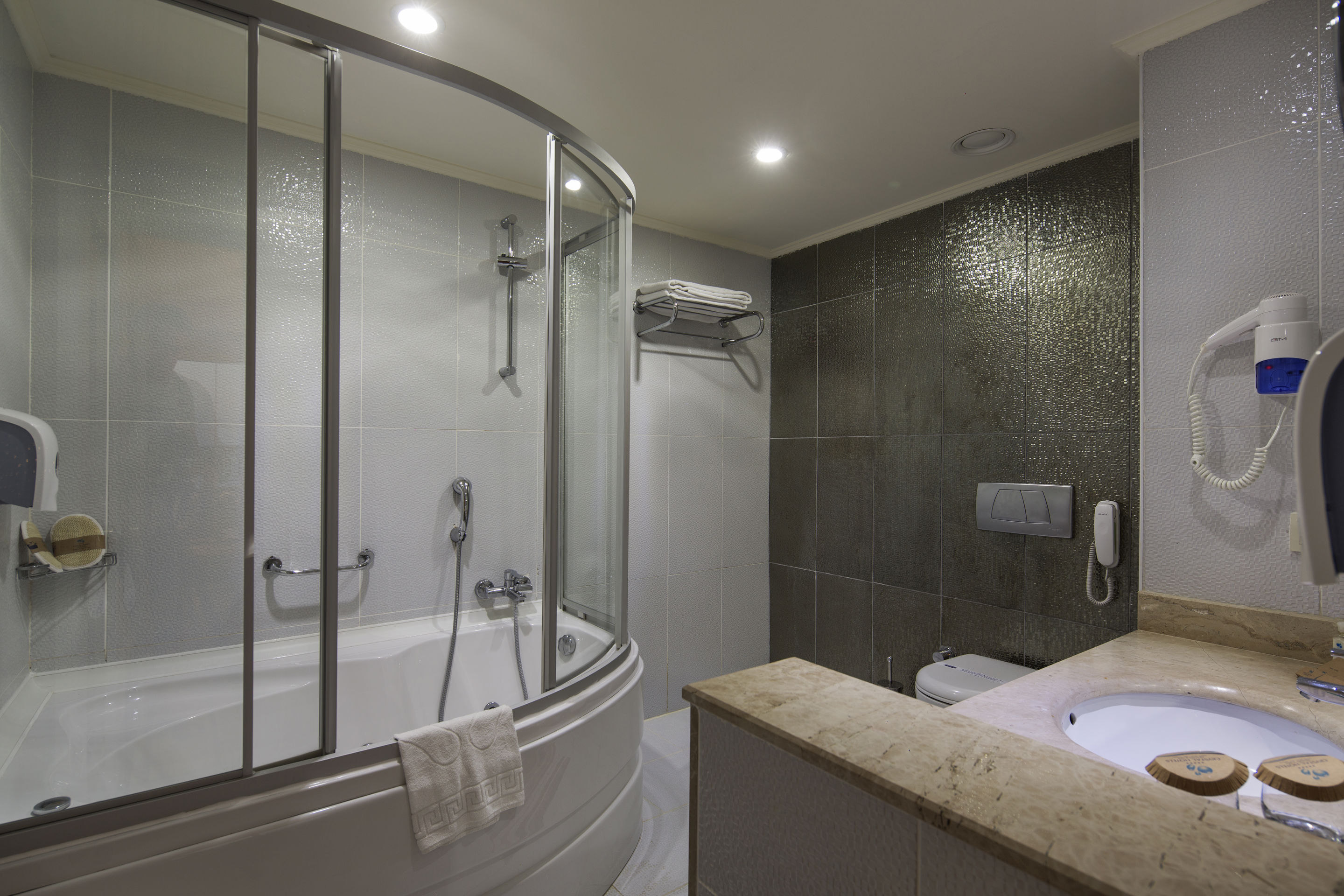Diamond Excellence Resort & Spa