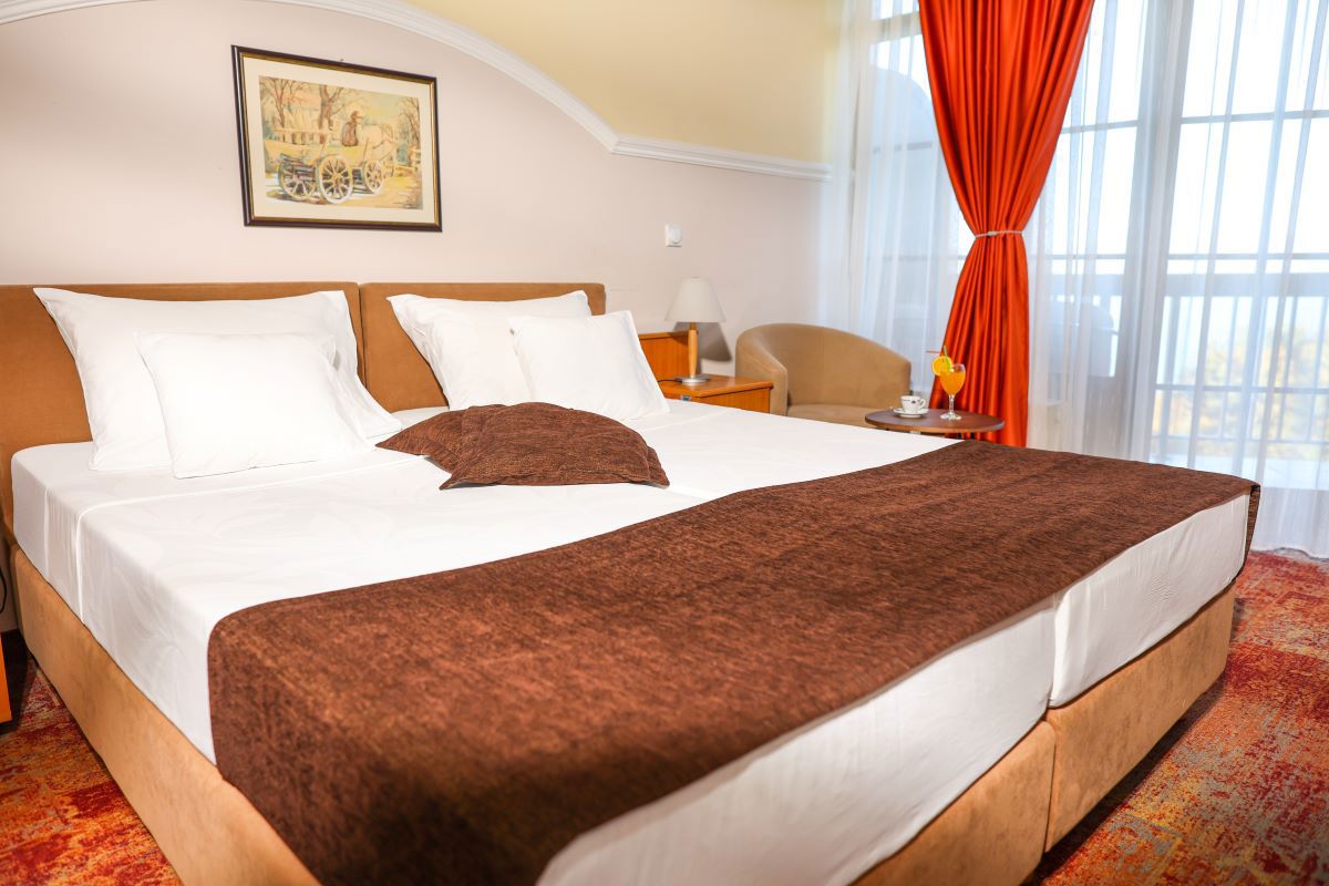 Makpetrol Hotel
