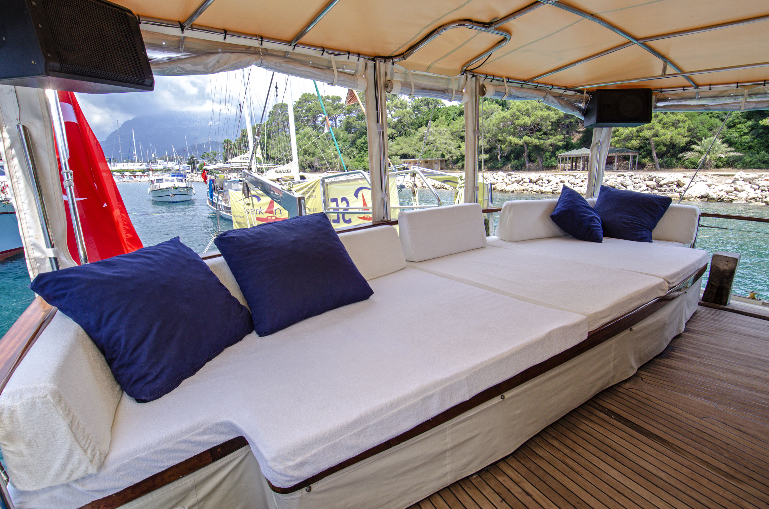 Blue Cruise & Parkim Ayaz