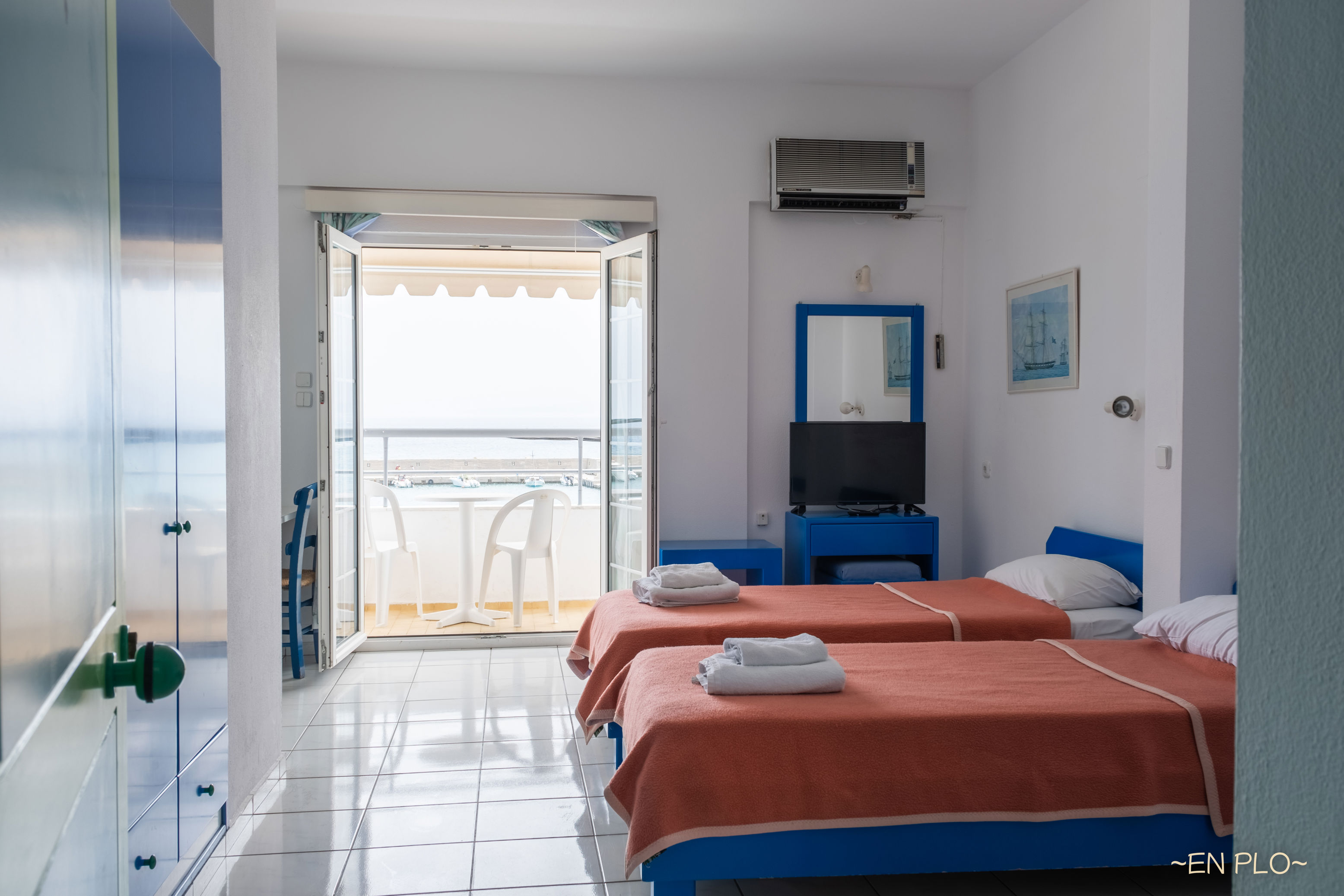 Enplo Apartments