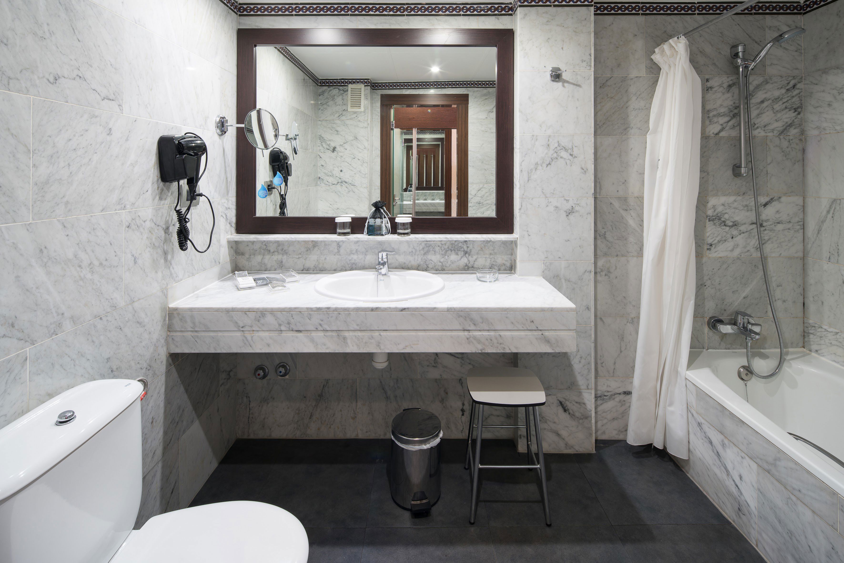 Catalonia Oro Negro