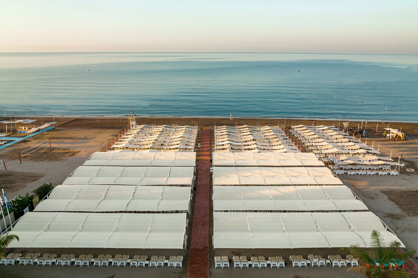 Grand Park Lara slide 4