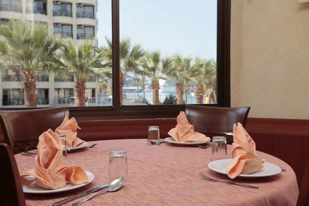 Palm Hotel