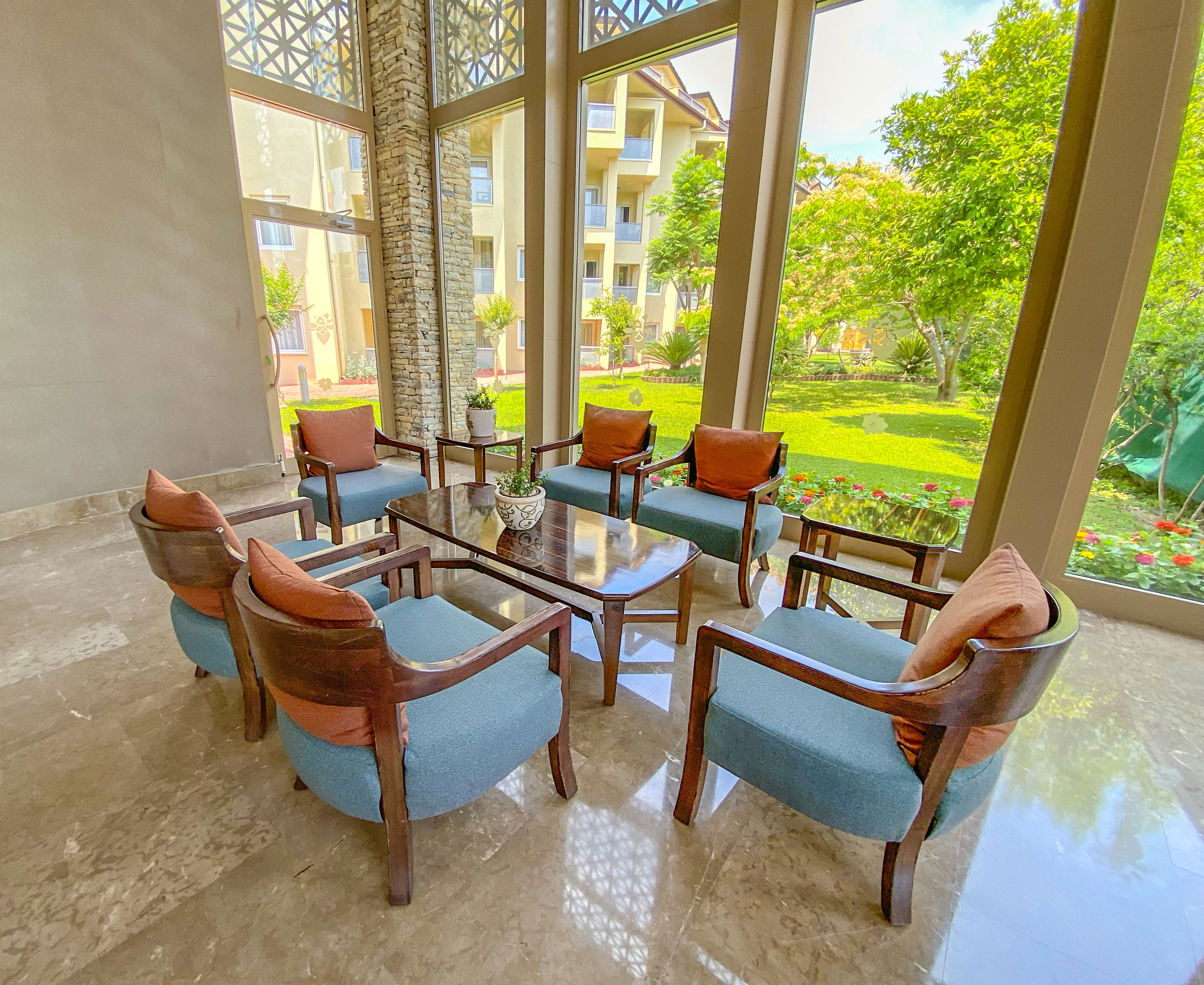 Queens Park Le Jardin
