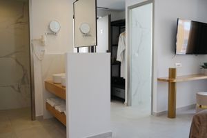 Woonvoorbeeld junior suite met hot tub
