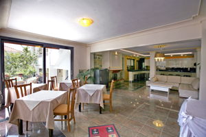 Theofilos Classic Hotel