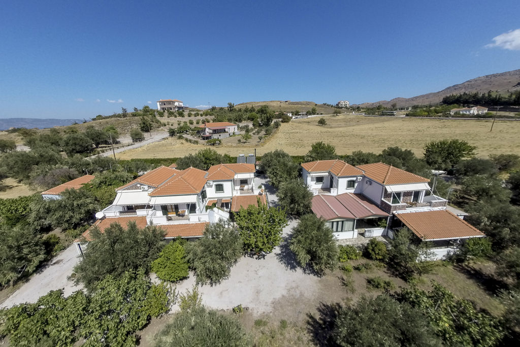 Elea Houses