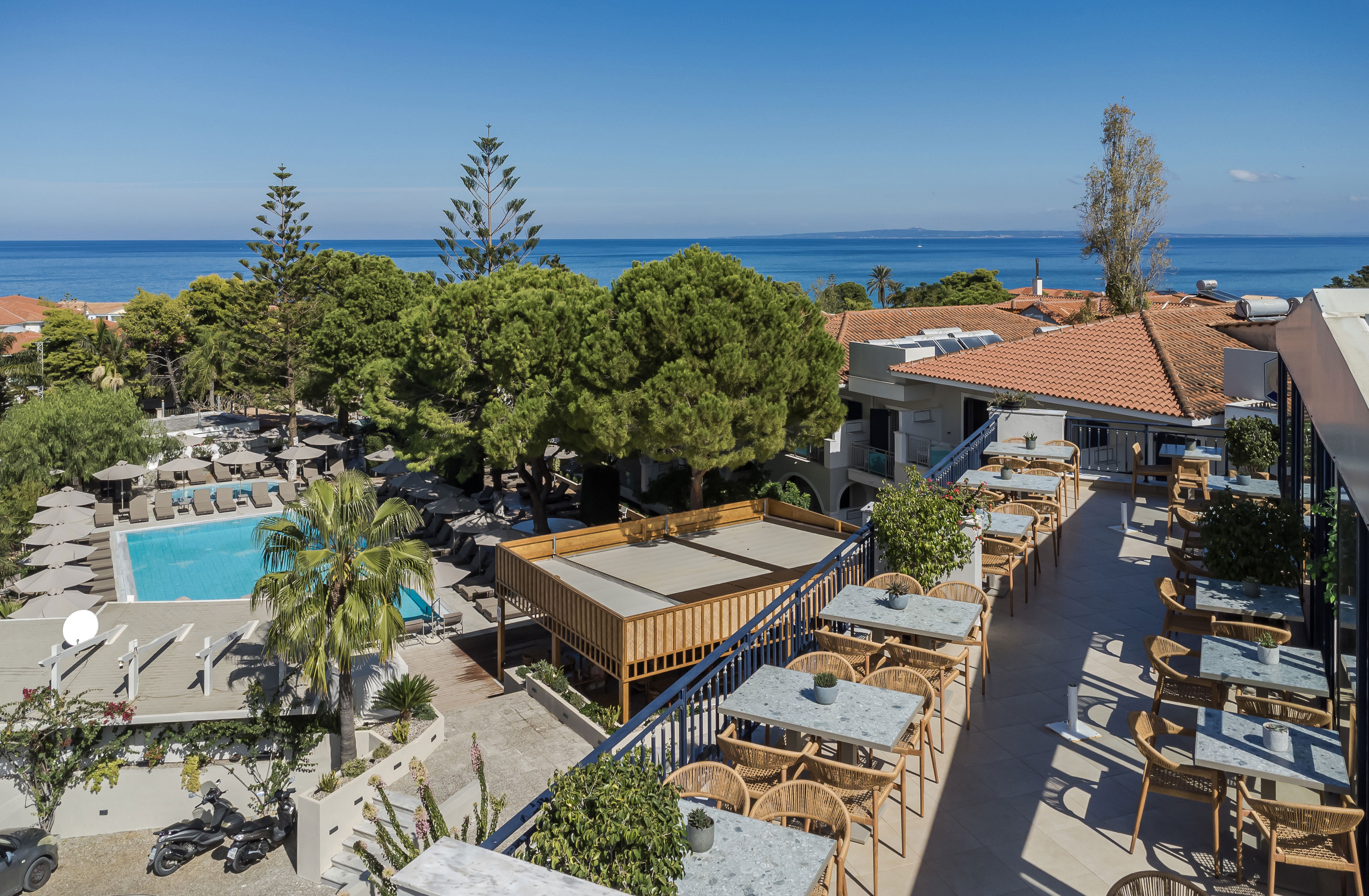Contessa Hotel, Argassi