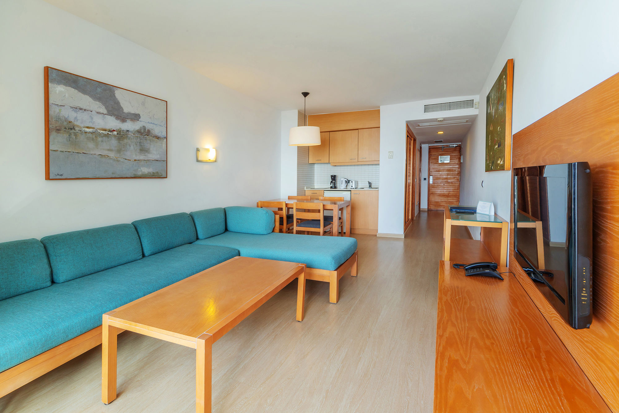 Fontanellas Playa Aparthotel