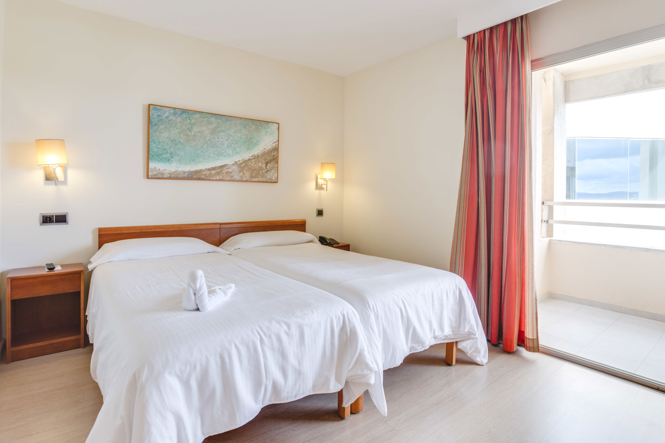 Fontanellas Playa Aparthotel