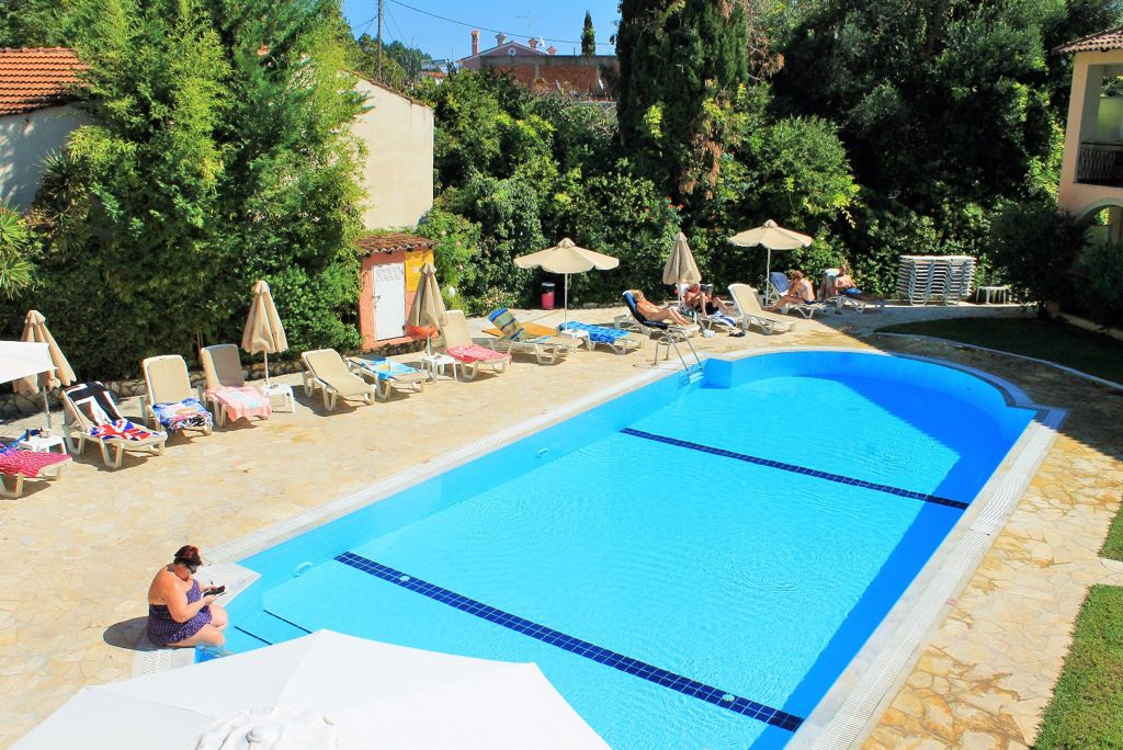 Annaliza Aparthotel