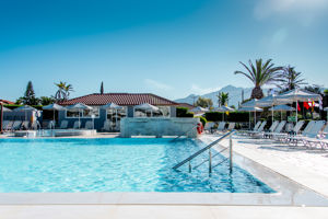 Golden Sun Hotel