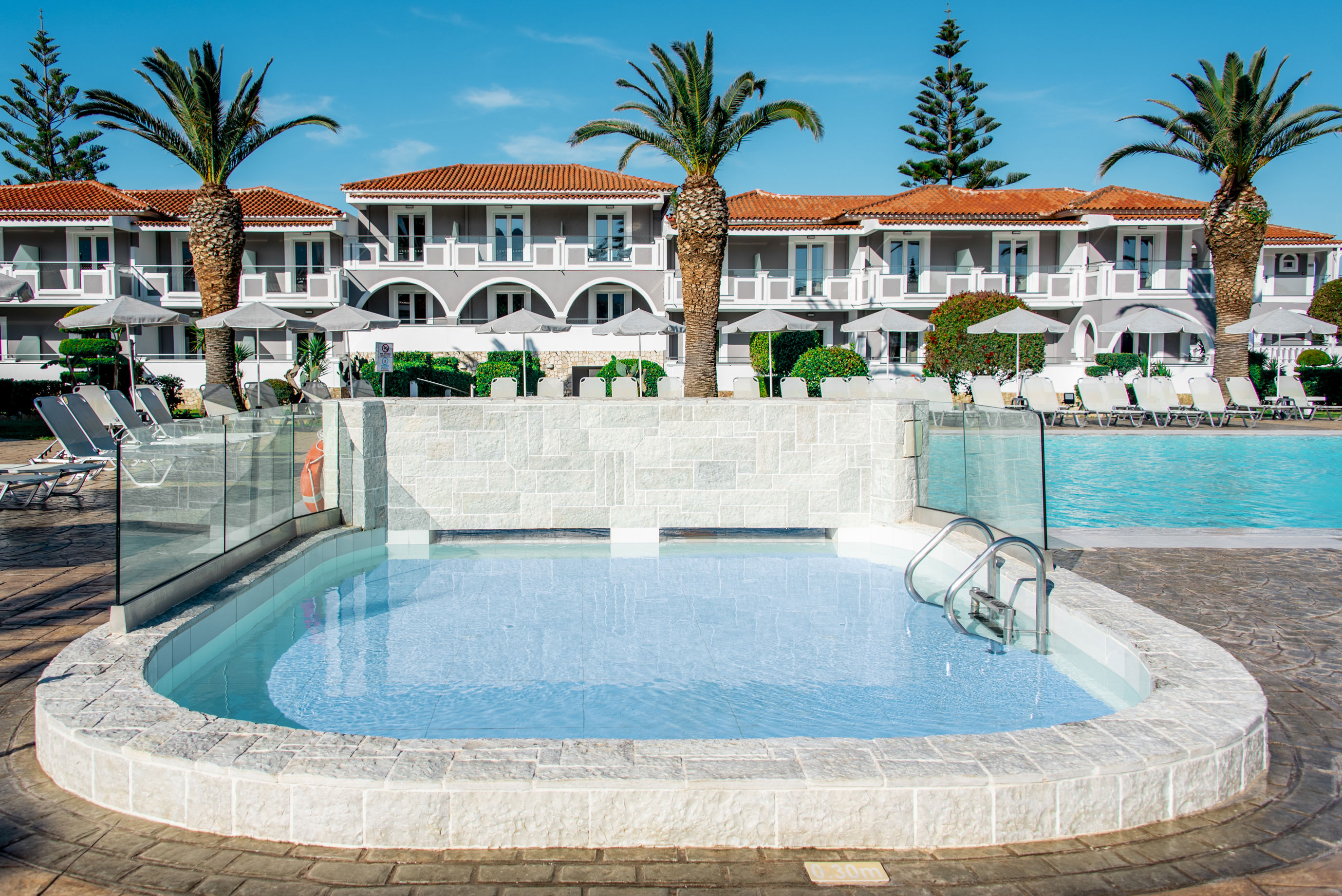 Golden Sun Hotel