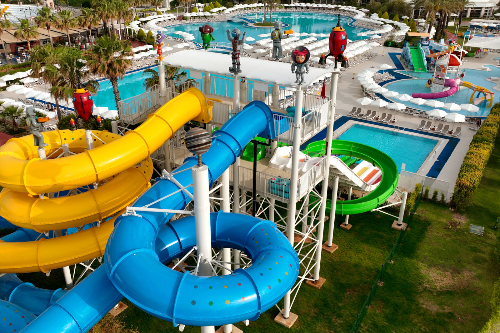 Miracle Resort slide 3