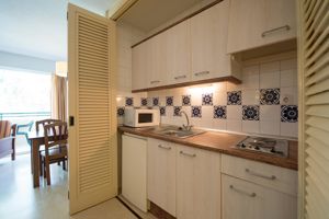 Bellevue Club All-in