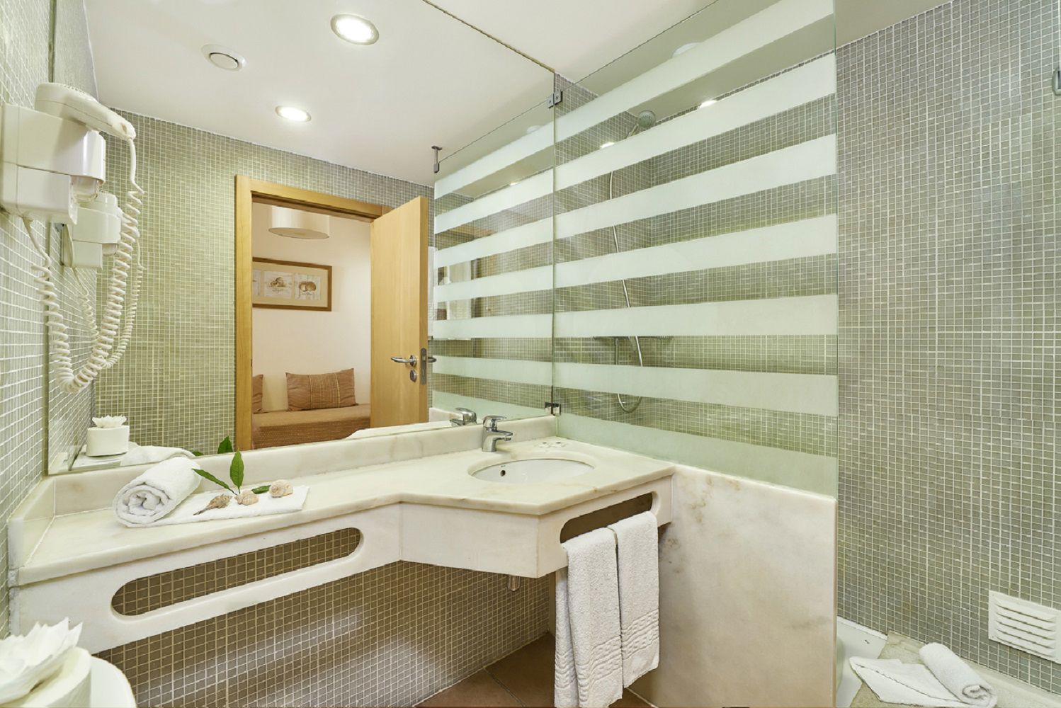Oceanus Aparthotel