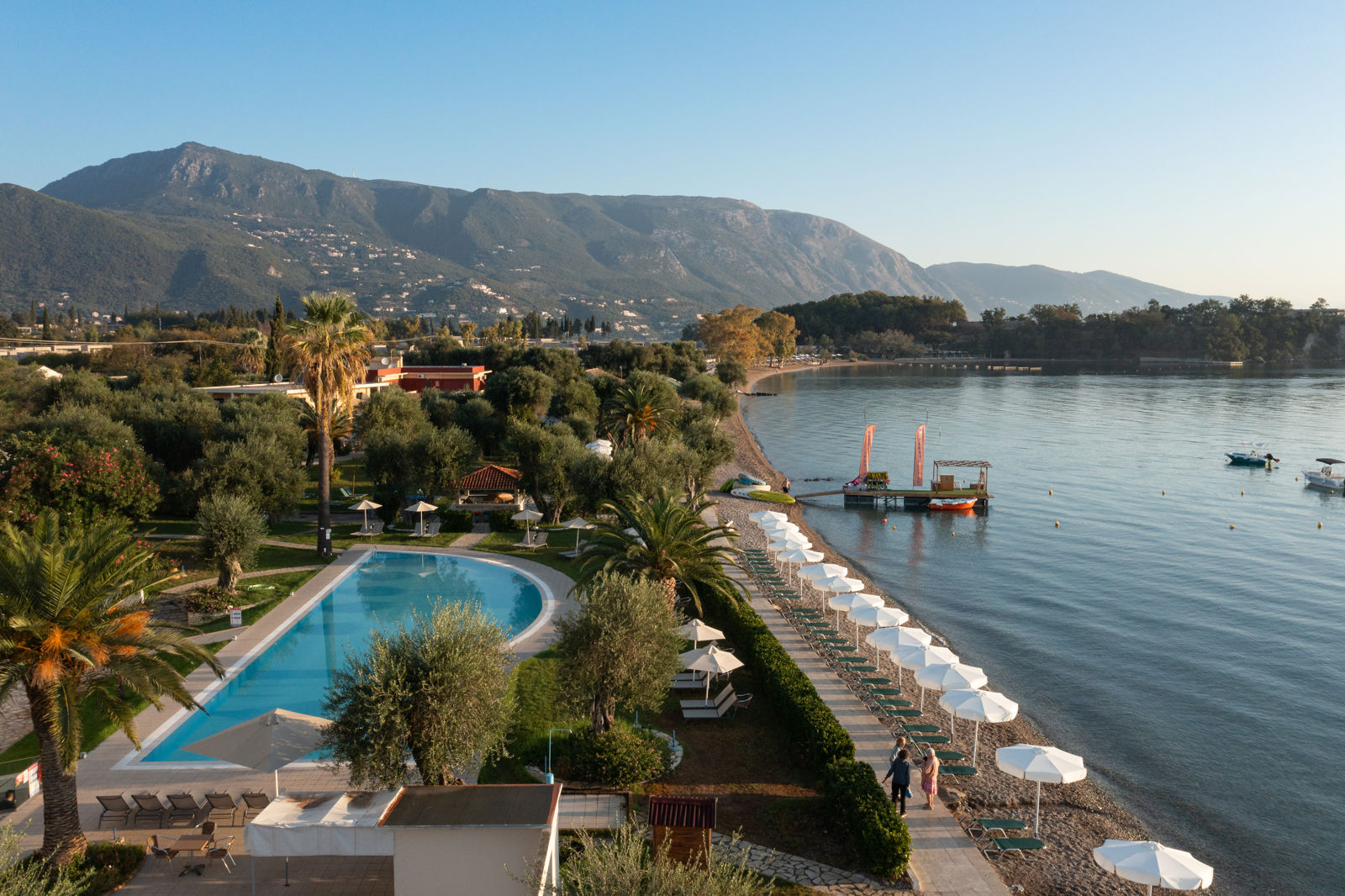 Elea Beach billede 4