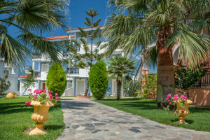 Dream Hotel