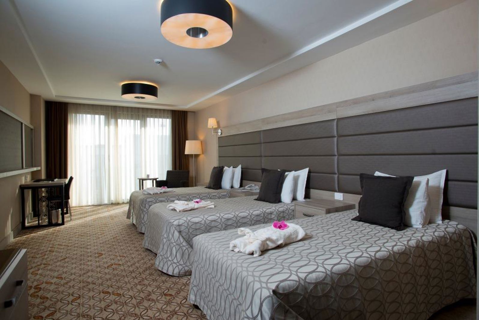 Nidya Galataport slide 3