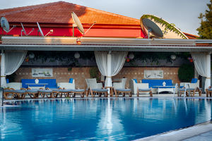 Romance Beach Hotel