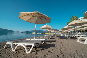 Begonville Beach
