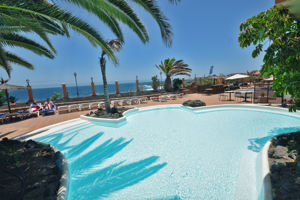Dorado Suites Hotel