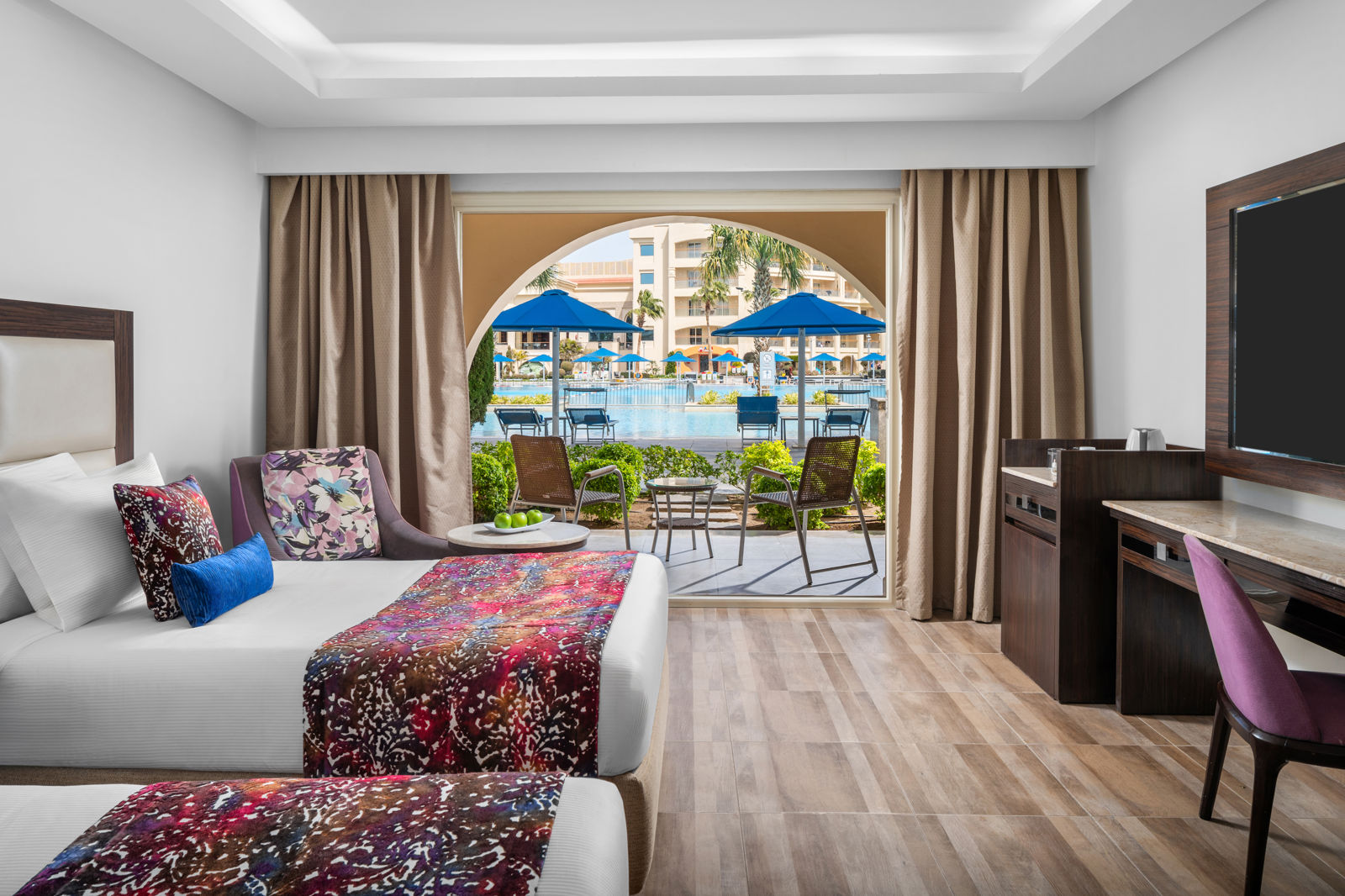 Pickalbatros White Beach Resort slide 4