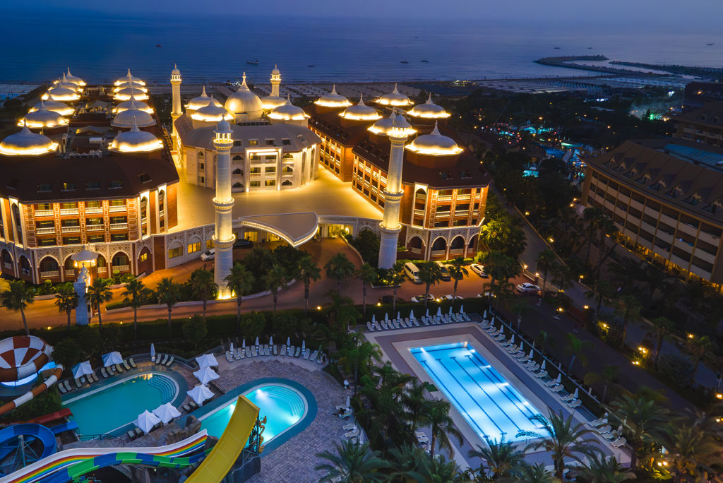Royal Taj Mahal