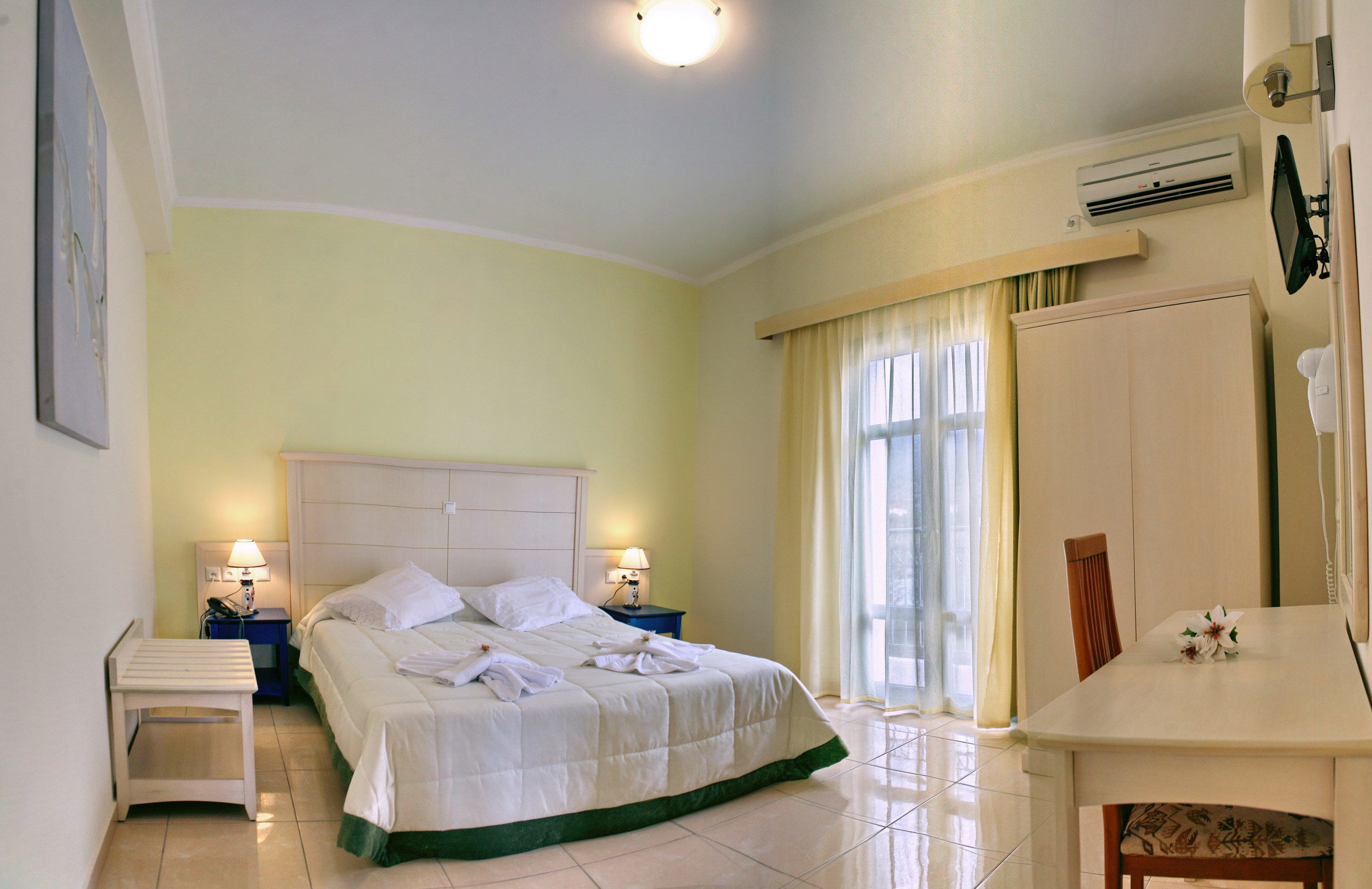 Theofilos Superior Hotel
