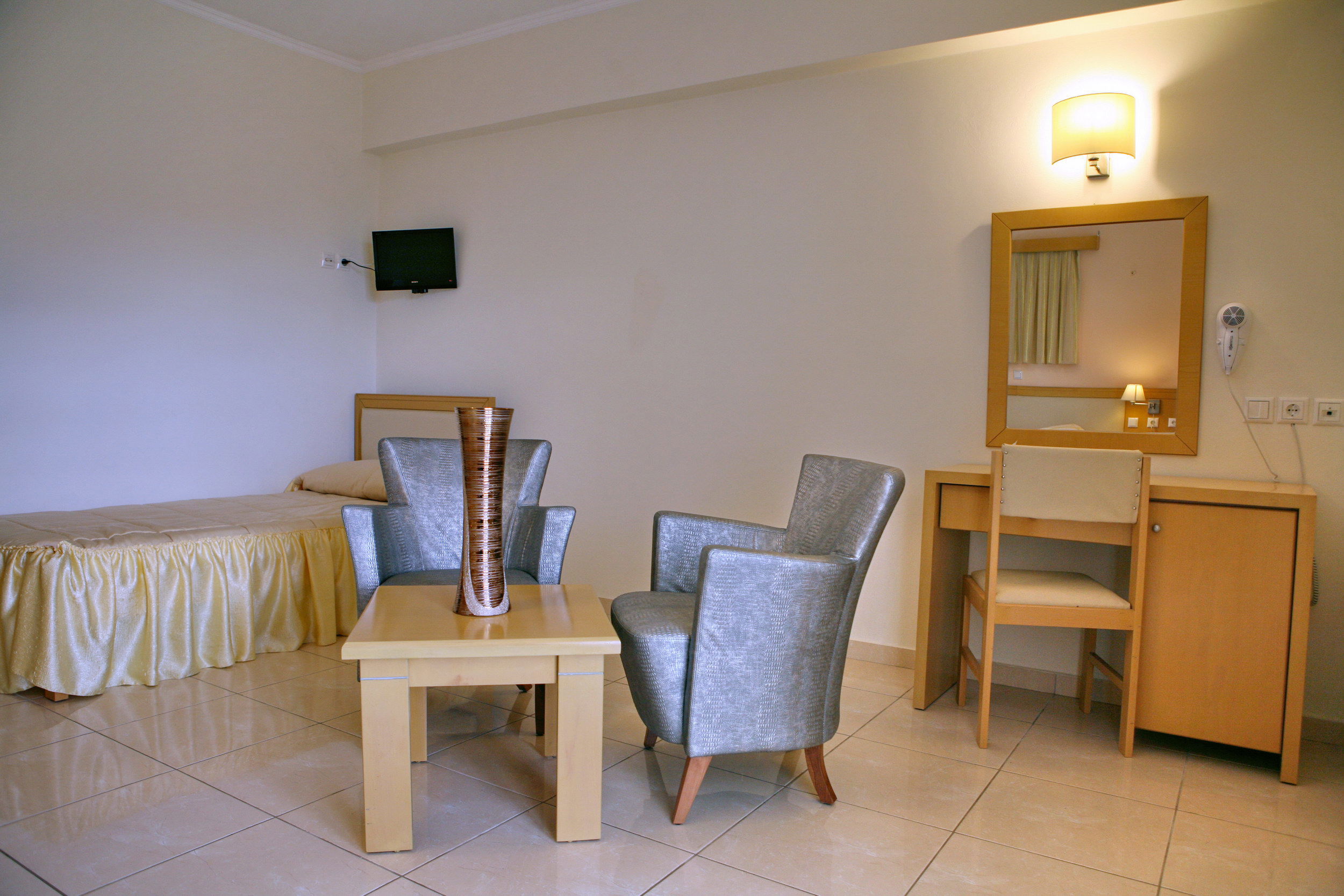 Theofilos Superior Hotel